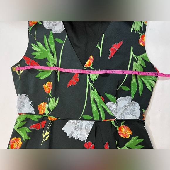 CAMILLA TREE Black floral print faux wrap mini dress size M. - Picture 9 of 11